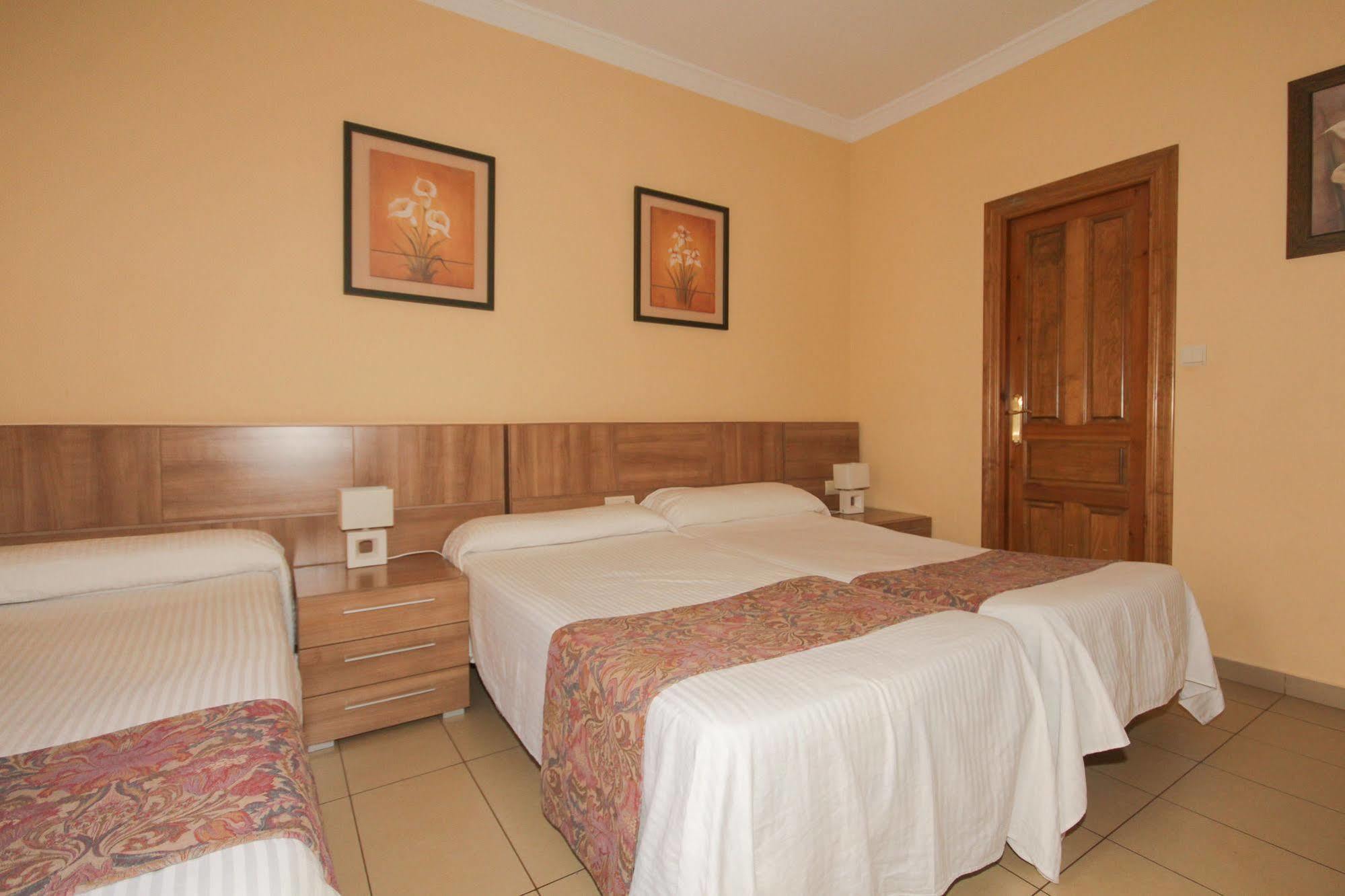 Hostal Costa Azul Granada Buitenkant foto